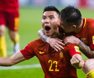 国足1-0韩国 王永珀助攻于大宝头球破门